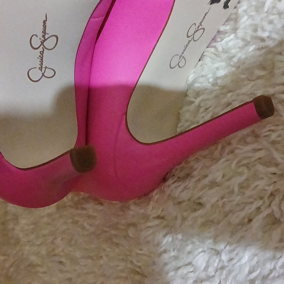 NWOT Jessica Simpson Hot Pink Pumps - Picture 7 of 9